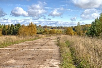 На следующей неделе возобновится ремонт дороги между поселками Безлюдовка и Хорошево