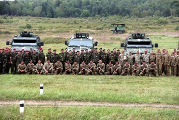 Польские военные закончили обучение украинцев на Яворовском полигоне