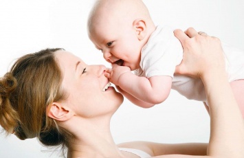 Ученые: Материнское молоко действует как вакцинация для новорожденных