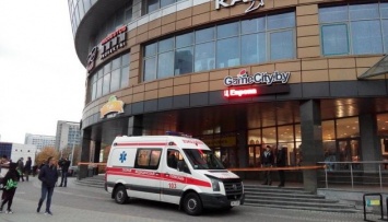 В центре Минска неизвестные с бензопилой напали на девушек. Одна убита - СМИ