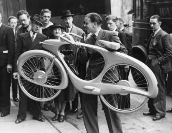 В 1946 году представили «велосипед будущего» Spacelander