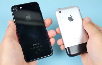 Блогер решил сравнить смартфоны iPhone 2G и iPhone 7