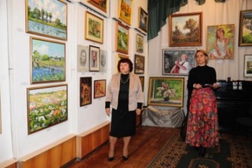 В Славянском краеведческом музее открыли выставку "Осень 2016"
