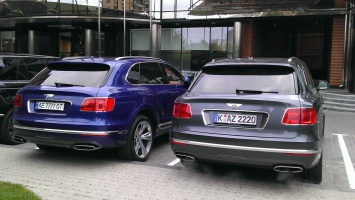 Сладкая парочка: сразу два люксовых внедорожника Bentley Bentayga в Киеве!