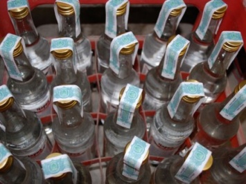 Мужчину будут судить за сбыт алкогольного суррогата в Киеве