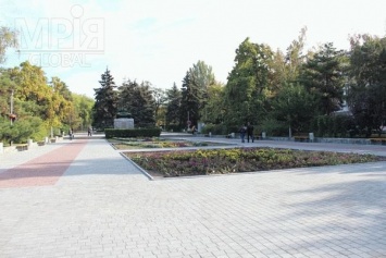 Реставрацию одной из площадей в Запорожье закончили