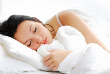 Ученые рекомендуют спать на левой стороне кровати