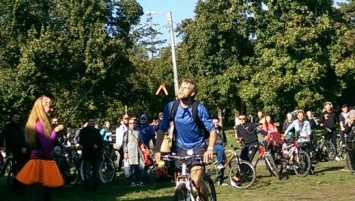 В Одессе установили новый городской рекорд на самую длинную велосипедную цепь