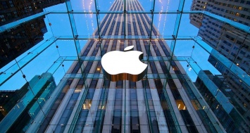 Стоимость акций компании Apple стремительно растет