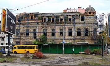Прокуратура Киева через суд требует вернуть в коммунальную собственность "дом Новикова" на Подоле