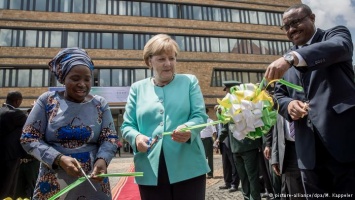 Германия обещает увеличить помощь Африке