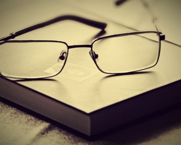 Ученые рассказали, что люди в очках умнее остальных