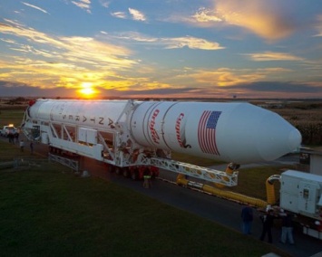 Запуск ракеты Antares отложен из-за урагана