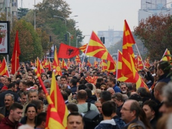 В Македонии тысячи людей вышли на антиправительственные протесты