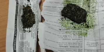 Сахалинская газета призвала читателей не заворачивать в свои номера наркотики