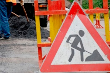 Из-за непогоды в Симферополе приостановят ремонт дорог