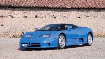 На аукционе "всплыл" редчайший суперкар Bugatti EB110 GT
