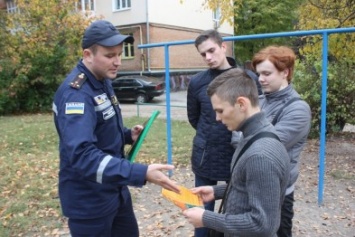 Отопительный сезон без трагедий - спасатели Кропивницкого проводят разъяснительную работу с населением
