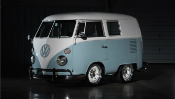 На аукцион выставили самый "мимишный" хиппи-фургон Volkswagen