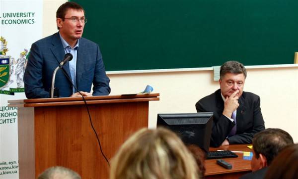 Луценко проведет разговор с Порошенко о будущем коалиции - СМИ