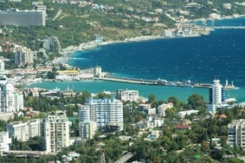 Включение в СЭЗ Крыма акватории Черного моря поможет развитию круизного туризма