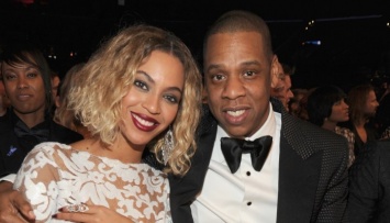 СМИ: Бейонсе и Jay-Z решили усыновить ребенка