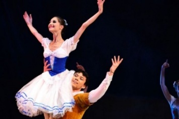 В Донецке стартовал фестиваль "Звезды мирового балета" (фото)