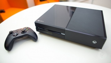 Xbox One лидирует по продажам третий месяц подряд