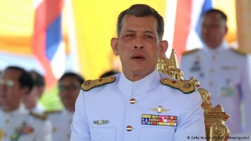 Таиланд: пока кронцпринц в трауре, страной будет править 96-летний регент