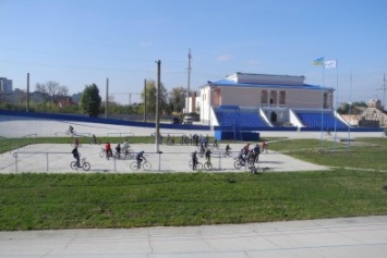 В Харькове восстановили велотрек и легкоатлетический манеж