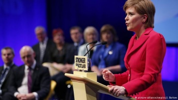 Первый министр Шотландии обещает своей стране независимость