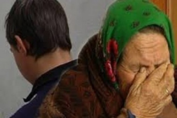 Под предлогом помощи местный житель Славянска ограбил пенсионерку