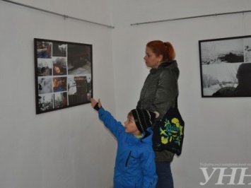 Военную фотовыставку открыли в Мукачевском замке