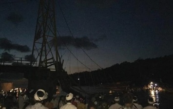 Обвал моста на Бали: восемь жертв, более 30 раненых