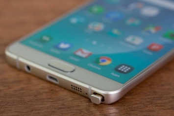 Samsung изменит количество пластиковых деталей на корпусах Galaxy C9 и C9 Pro