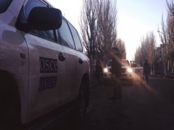 ОБСЕ сообщила об обстреле возле патруля наблюдателей в районе Золотого
