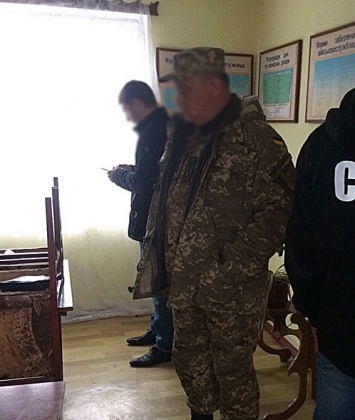 В Одесской области замкомандира роты погорел на взятке