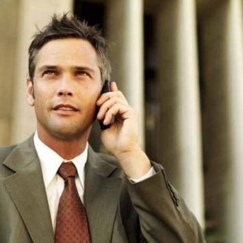 Ученые: Частые разговоры по телефону приводят к бесплодию у мужчин