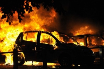На выходных в Покровске (Красноармейске) горел автомобиль