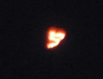 Житель Джорджии снял на камеру два оранжевых НЛО