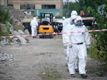 Кабмин не отреагировал на призыв Киевсовета убрать 200 тыс. тонн ртути из столичного завода