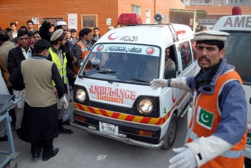 В Пакистане столкнулись два автобуса: Погибло 27 человек