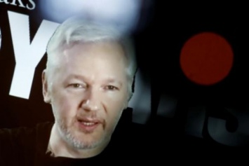 WikiLeaks: Эквадор отключил интернет Ассанжу после утечек о Клинтон и финансистах