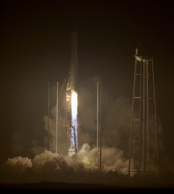 NASA успешно запустило ракету Antares, созданную при участии Украины