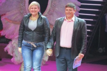 В Николаеве парень сделал предложение девушке на арене цирка (ФОТО,ВИДЕО)