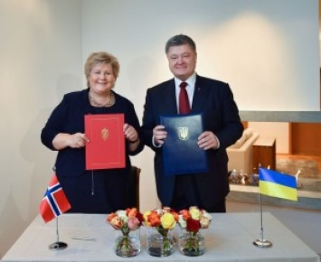 Порошенко подписал в Норвегии декларацию о партнерстве. Полный текст
