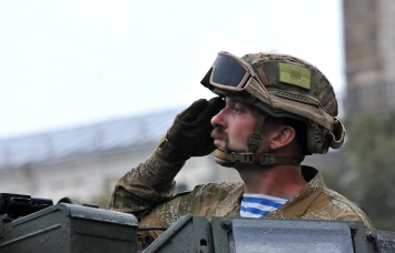 Украина должна реформировать оборонный сектор прежде чем получит оружие США - Newsweek