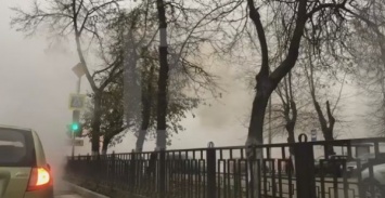 Улицу на востоке Москвы затопило кипятком