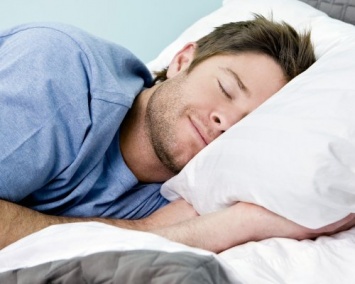 Ученые: Привычка лежать в постели снижает шансы мужчины иметь детей в будущем