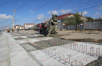 В Бердянске полным ходом идет реконструкция дороги на Косу и слободской дамбы